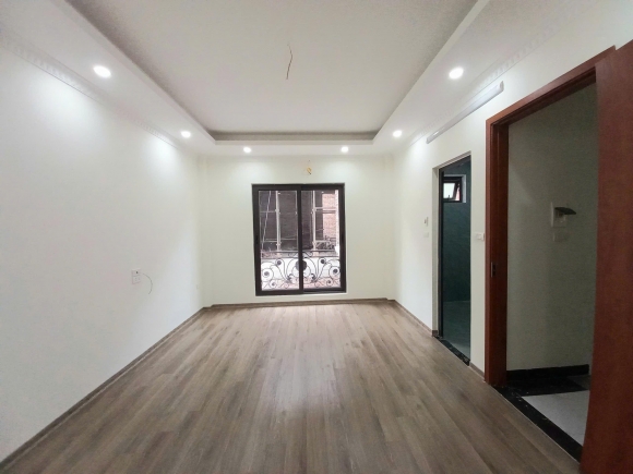 BÁN NHÀ PHỐ GIÁP BÁT - NHÀ MỚI 5 TẦNG MỚI - NGÕ 3M - SÁT Ô TÔ - 38M2 - 6.95 TỶ 0886962299