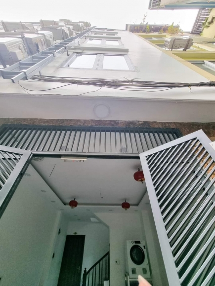 Siêu hiếm Yên Hòa 46m2 x 6 tầng mặt tiền 4m, giá: 6.6 tỷ