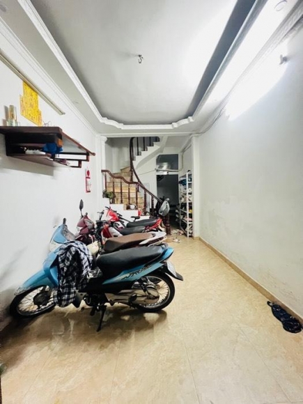 BÁN GẤP NHÀ XU N THUỶ CẦU GIẤY,  38M2x4TẦNG, DÒNG TIỀN 500 TRIỆU/NĂM, NHỈNH 7 TỶ