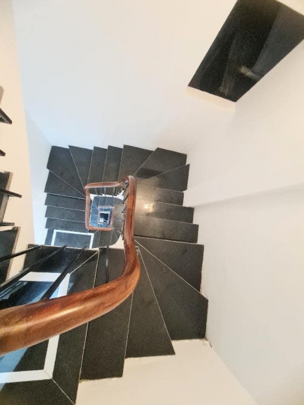 NHÀ ĐẸP Ở NGAY - TẦM TIỀN NHIỀU KHÁCH 