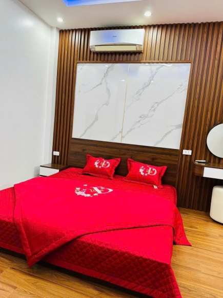 NHÀ ĐẸP NGÕ GỐC ĐỀ, MINH KHAI - 5 TẦNG, 5 NGỦ - NGÕ 2.5M THÔNG - 42.5M2 - GIÁ 7.69 TỶ TL