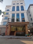 Bán tòa nhà VP Loại A 9 tầng mặt phố Hoàng Ngân_Nguyễn Thị Định. DT230m2, MT16m, Giá 135 tỷ